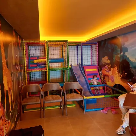 Milmari Pahulja N Lux * 科帕奥尼克